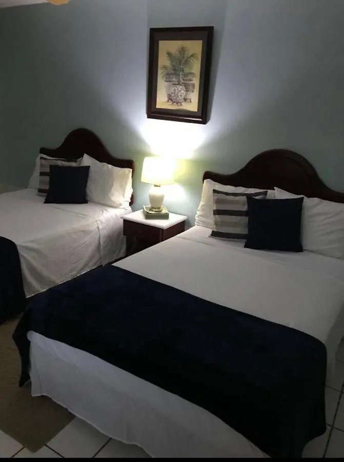 Negril Beach Club Condos J11